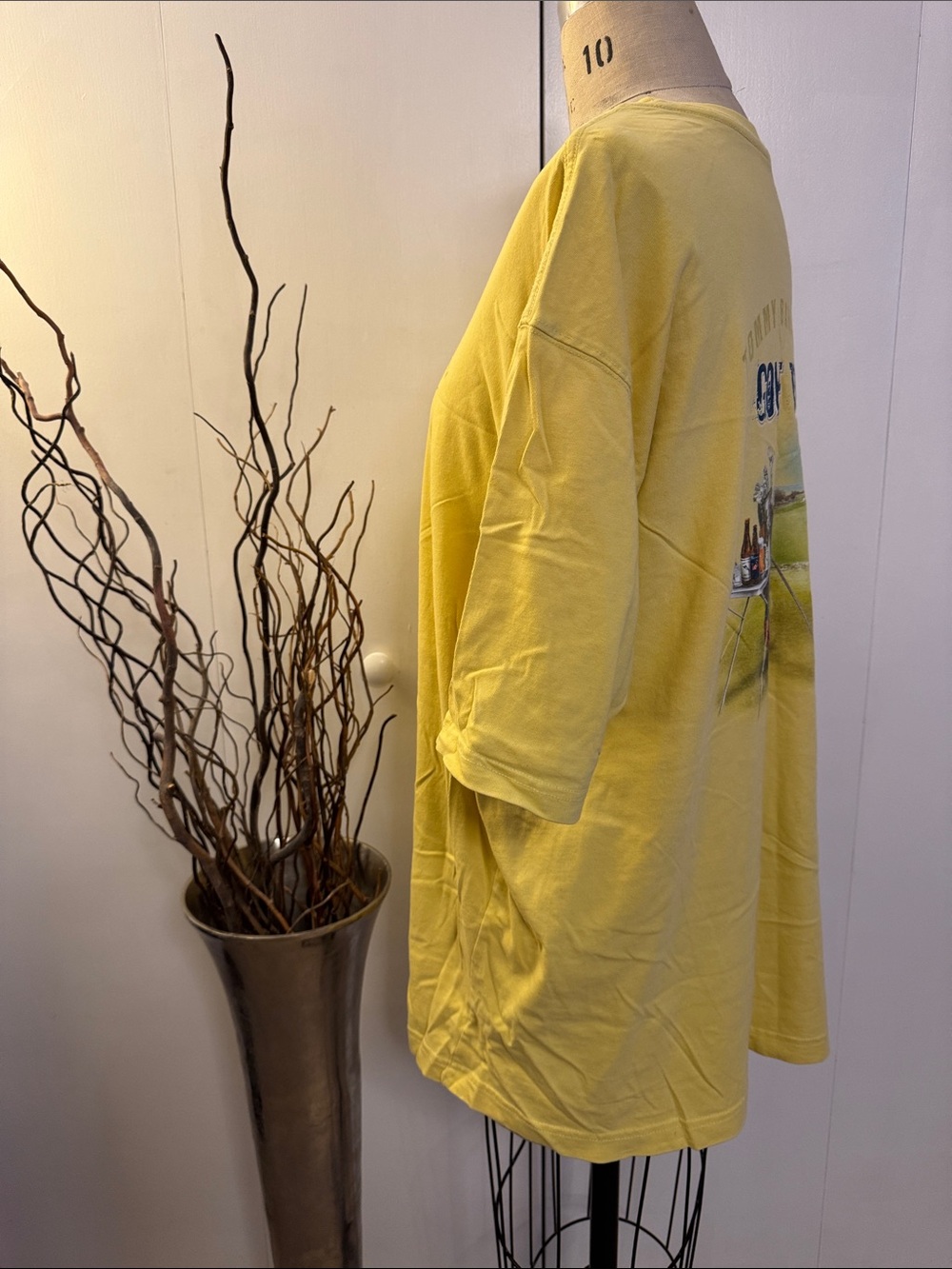 Tommy Bahama yellow tee with "Golf Tips" design - Picture 3 of 5